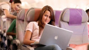 Realisasi Fasilitas Wi-Fi di Dalam Pesawat
